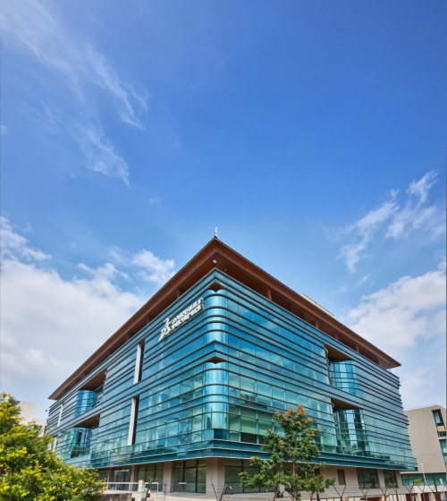 freepik__enhance__98526